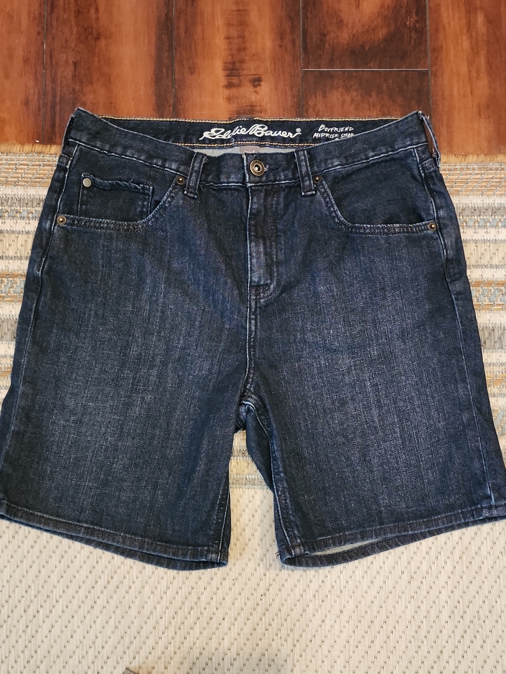 Eddie Bauer Dark Indigo Denim Relaxed Women's Shorts
